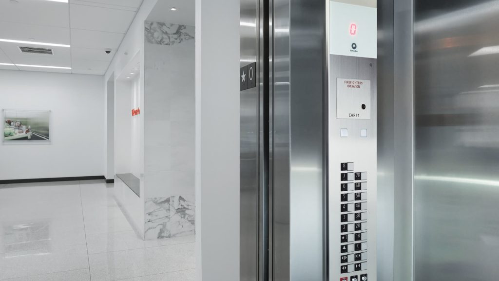 آسانسور کششی چگونه کار می کند؟